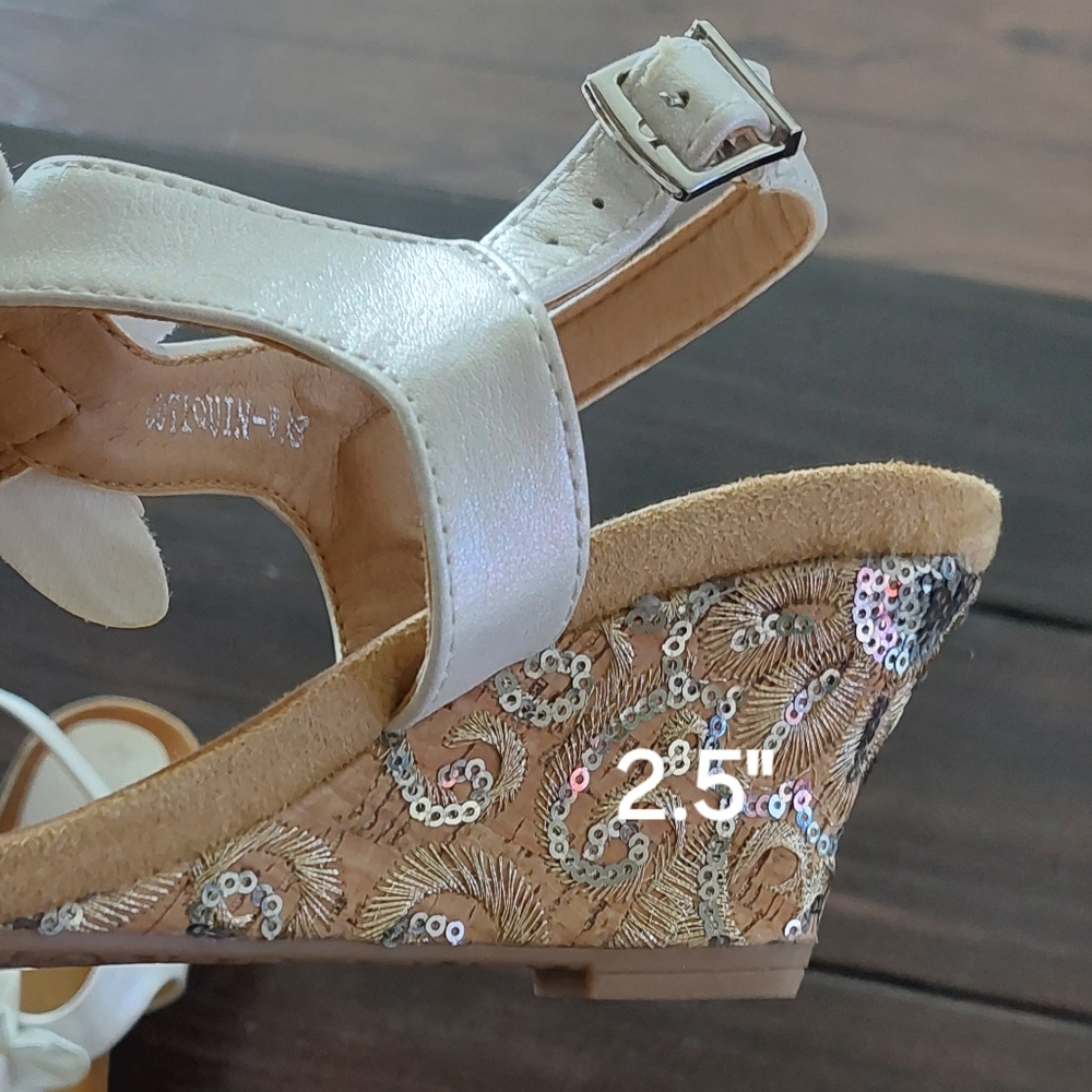 White Floral Sandals - Picture 2 of 2